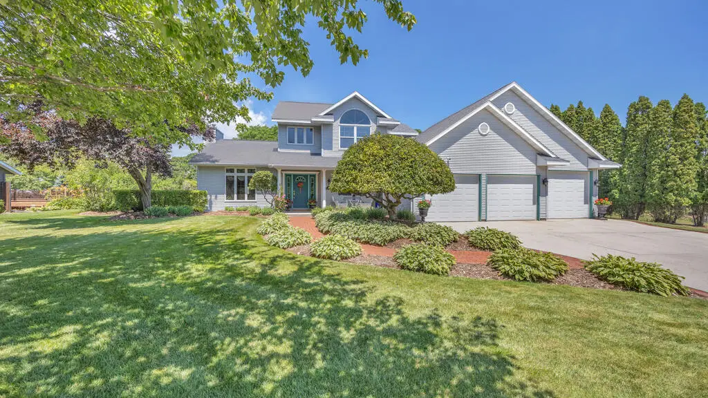 404 S Hills Dr, Plymouth, WI 53073 - #1