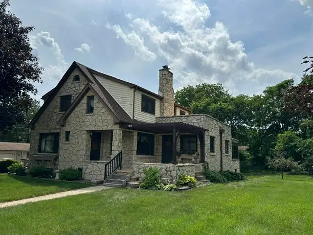 2145 Hillcrest Dr, East Troy, WI 53120 - #1