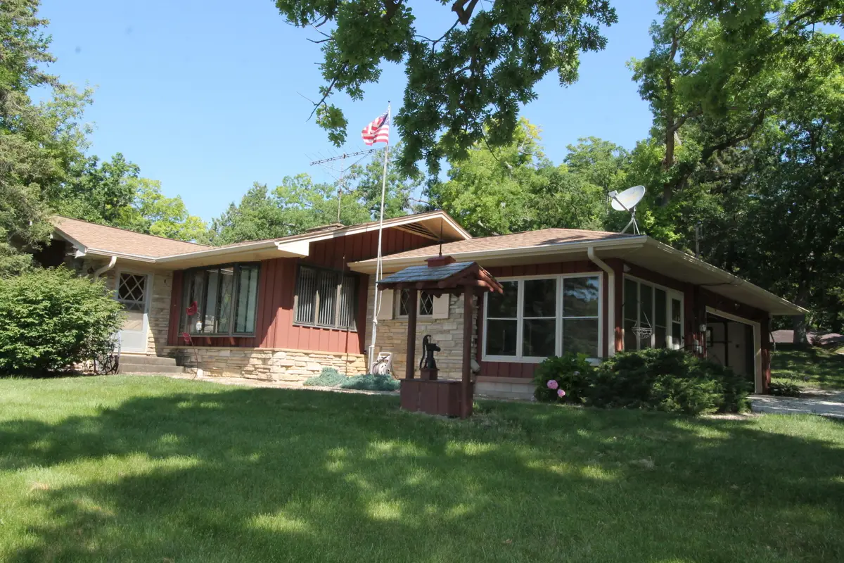 29308 Durand Ave, Burlington, WI 53105 - #1