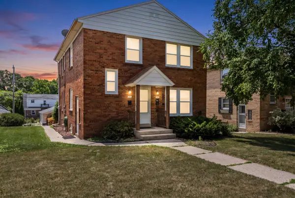 5311 W Hayes Ave, West Allis, WI 53219