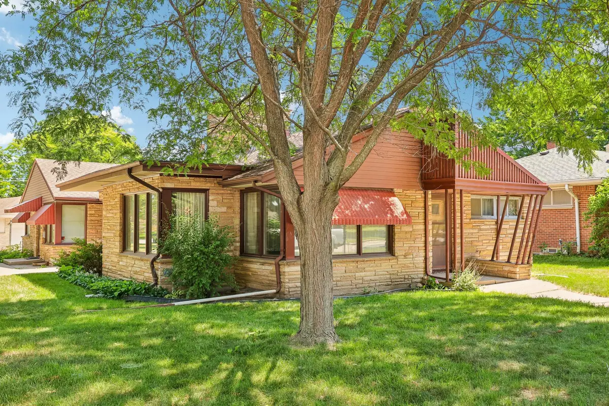4164 N 85th St, Milwaukee, WI 53222 - #1