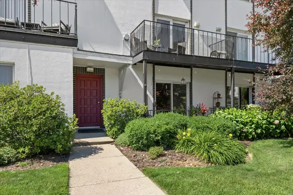 4817 5th Ave, Kenosha, WI 53140