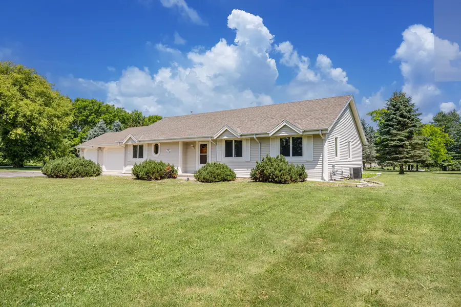 7490 Roosevelt Rd, Erin, WI 53027 - #2