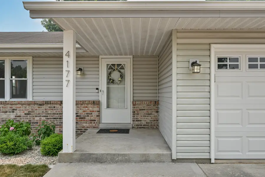 4177 W Amberidge Dr, Franklin, WI 53132 - #2