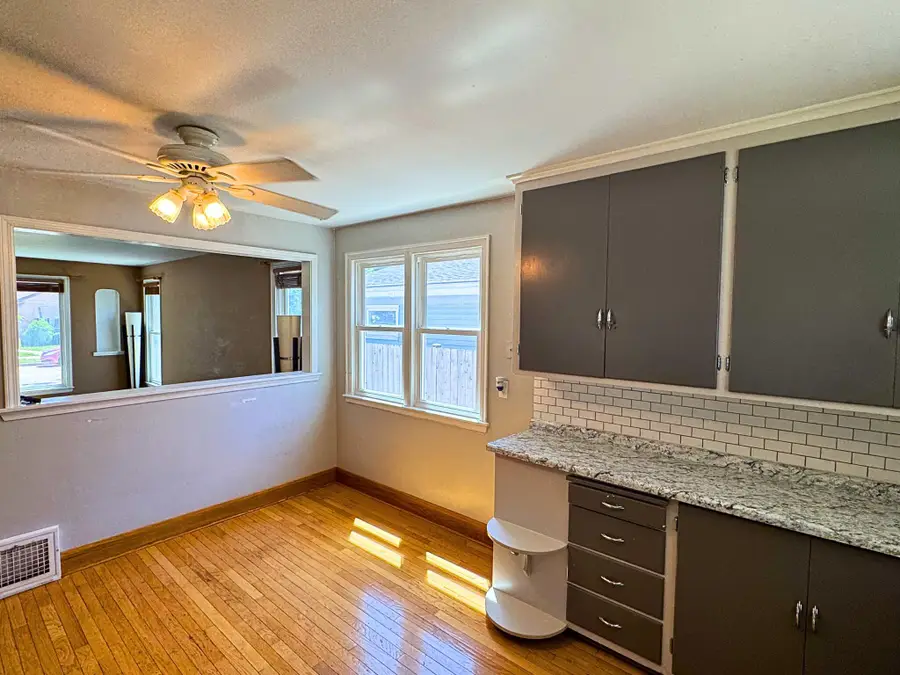 2906 Erie St, Racine, WI 53402 - #3