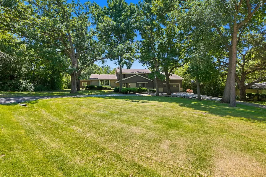 S23W26149 Canterbury Ln, Waukesha, WI 53188 - #3
