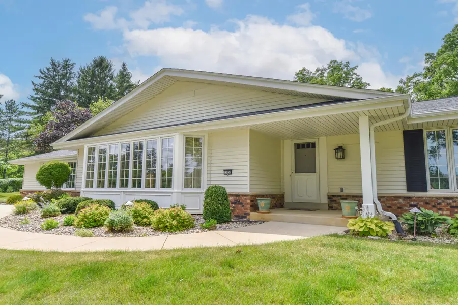 15350 High Knoll Ln, Brookfield, WI 53005 - #3