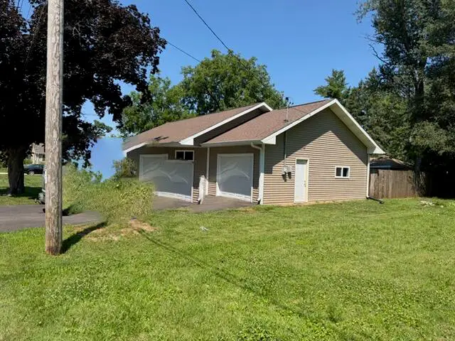 W1048 Geranium Rd, Bloomfield, WI 53128 - #1