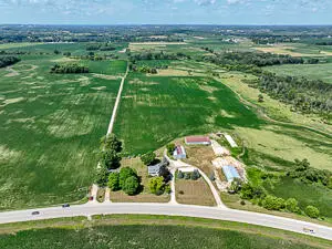 W184 County Road Cw, Ixonia, WI 53036