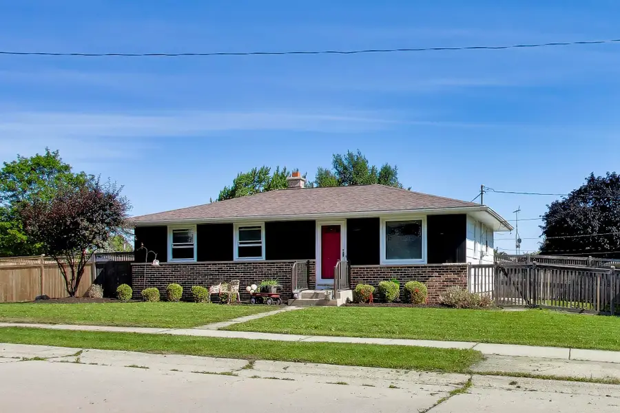 3520 88th St, Kenosha, WI 53142 - #2