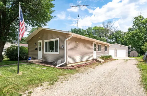 205 N Seventh St, Delavan, WI 53115