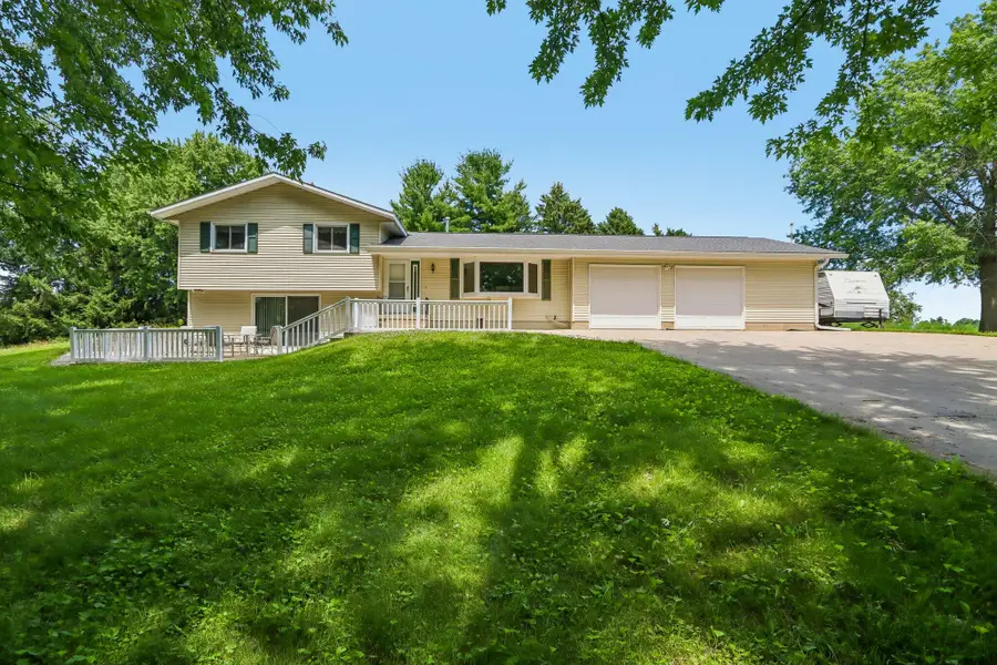W8560 Hemlock Rd, Beaver Dam, WI 53916 - #2