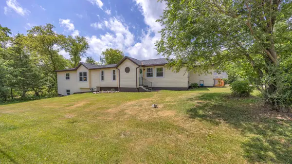 200 Lake St, Cascade, WI 53011
