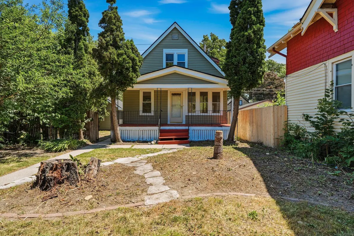 2118 S 68th St, West Allis, WI 53219 - #1