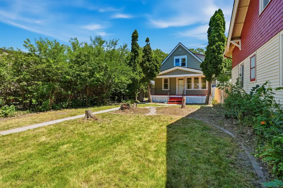 2118 S 68th St, West Allis, WI 53219 - #2