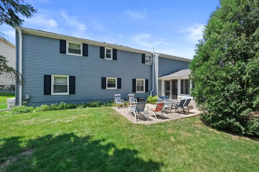 2205 Cottage Ct, Waukesha, WI 53188 - #3