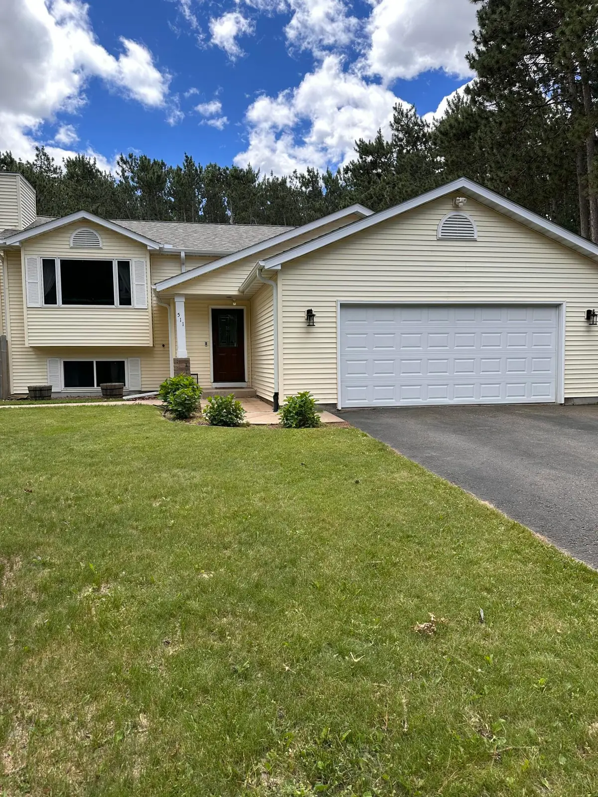 511 S Beach Dr, Altoona, WI 54720 - #1