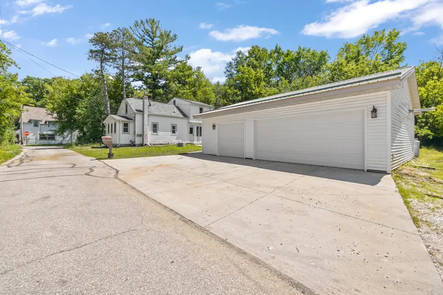 3541 Circle Dr, Richfield, WI 53033 - #2