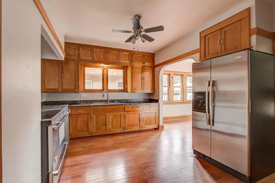 2571 N 62nd St, Wauwatosa, WI 53213 - #3
