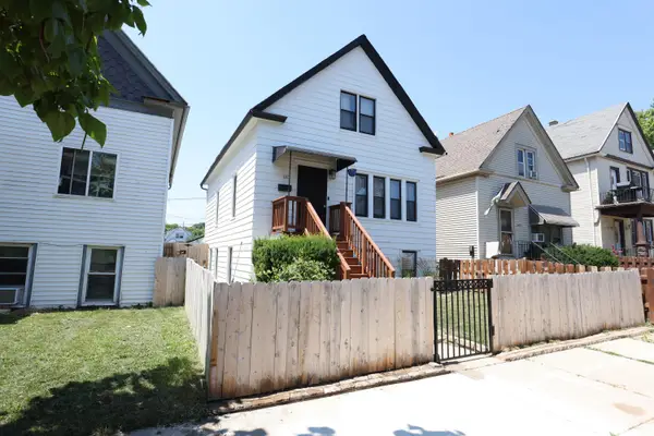 2479 10th St, Milwaukee, WI 53215