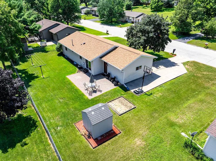 1513 Holley St, Holmen, WI 54636 - #2