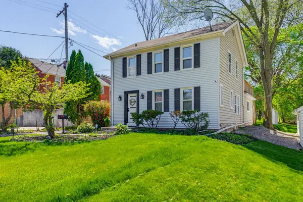 1219 N 85th St, Wauwatosa, WI 53226