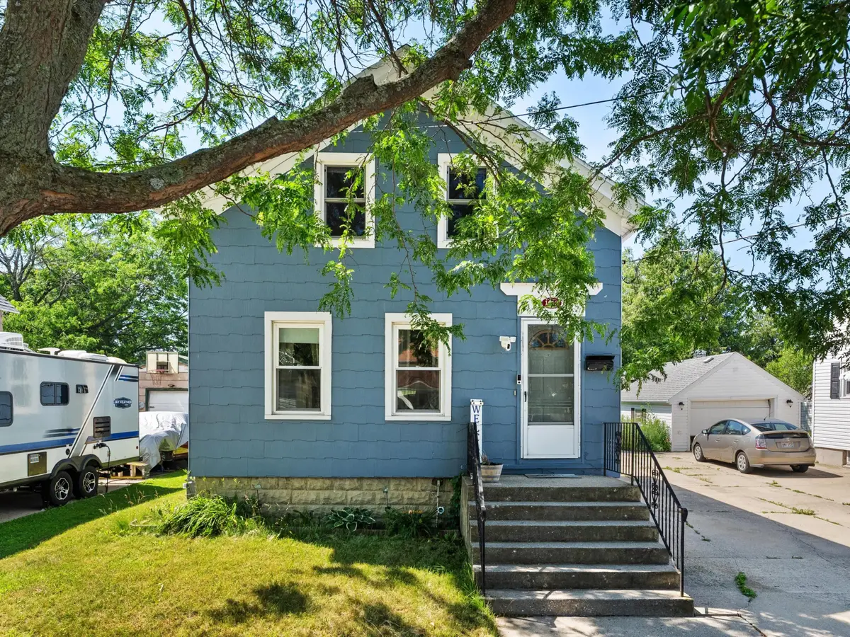 1013 20th St, Two Rivers, WI 54241 - #1