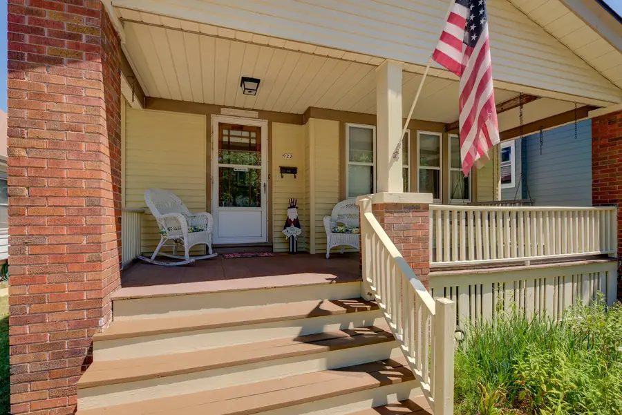 922 S 57th St, West Allis, WI 53214 - #3
