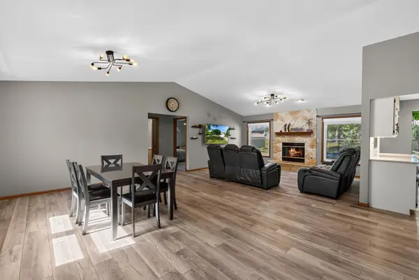 7071 S Cypress Ct, Franklin, WI 53132