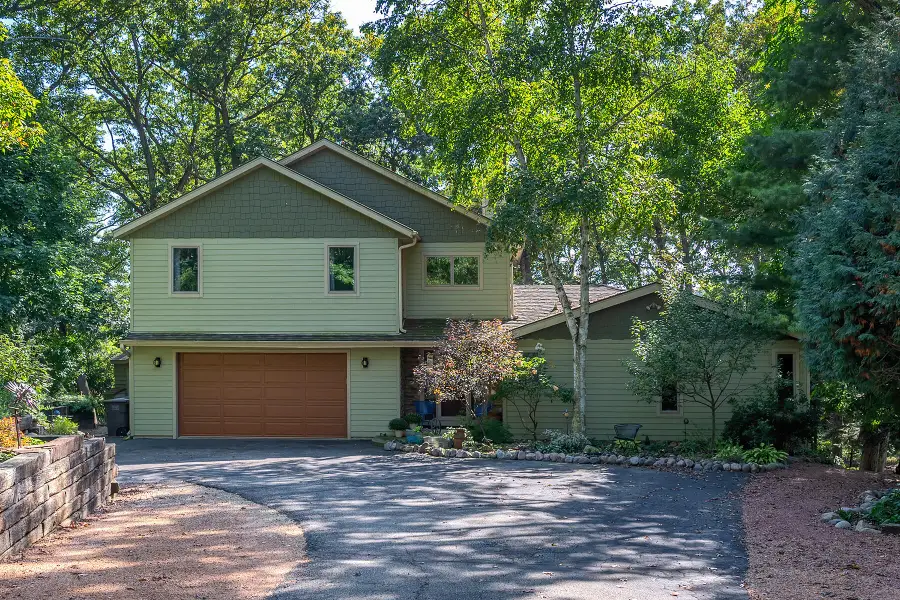 W5594 Briarwood Rd, Sugar Creek, WI 53121 - #2