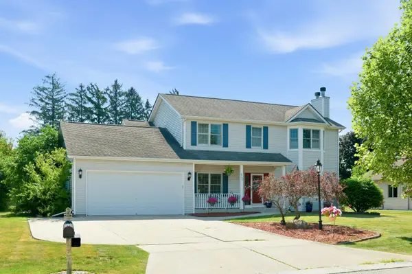 6732 S Yale Dr, Franklin, WI 53132