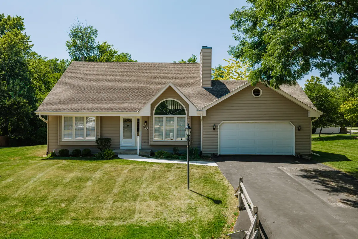 8899 S Patricia Blvd, Oak Creek, WI 53154 - #1
