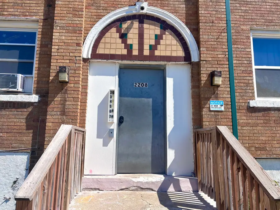 2208 W Locust St, Milwaukee, WI 53206 - #3