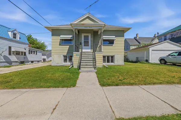 1319 S 12th St, Sheboygan, WI 53081