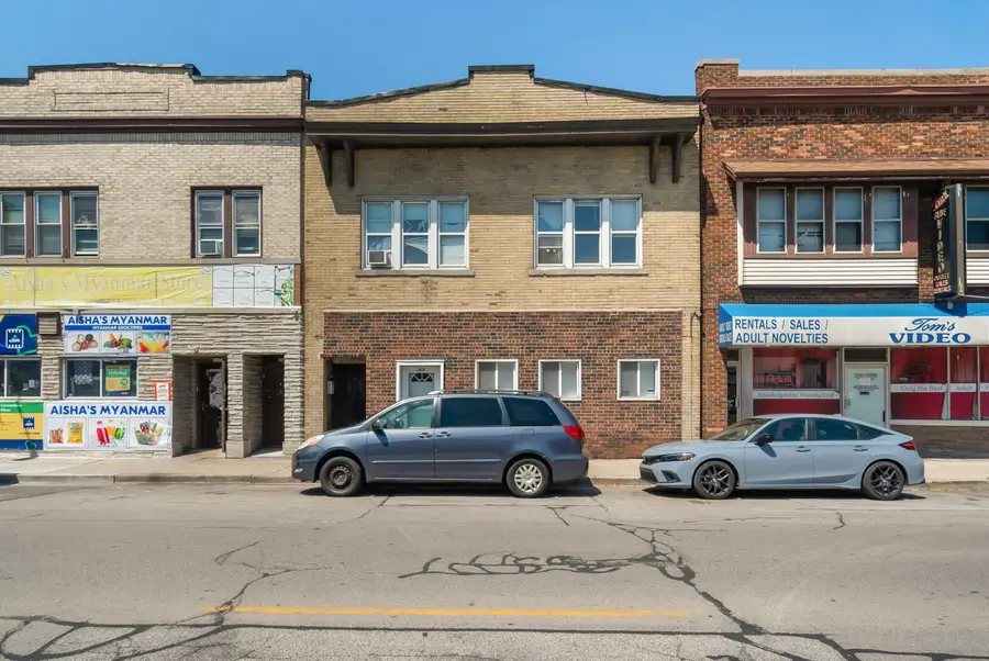 3015 S 13th St, Milwaukee, WI 53215 - #2