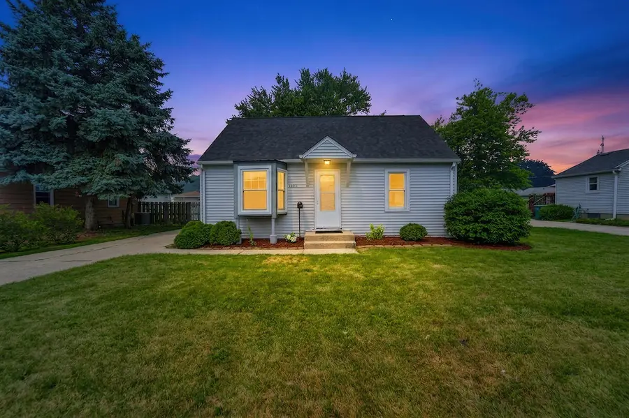 1406 Vine St, Union Grove, WI 53182 - #2