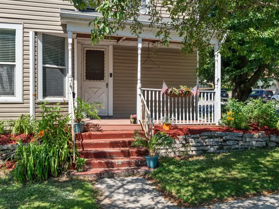 436 N 7th St, Manitowoc, WI 54220 - #2