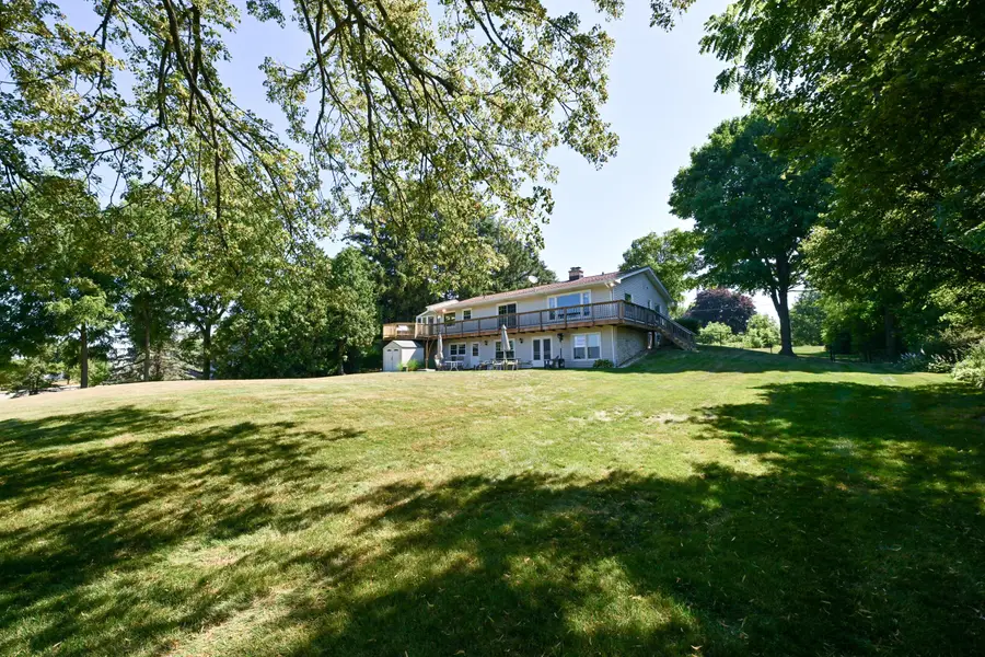 2204 Oakdale Dr, Waukesha, WI 53189 - #3