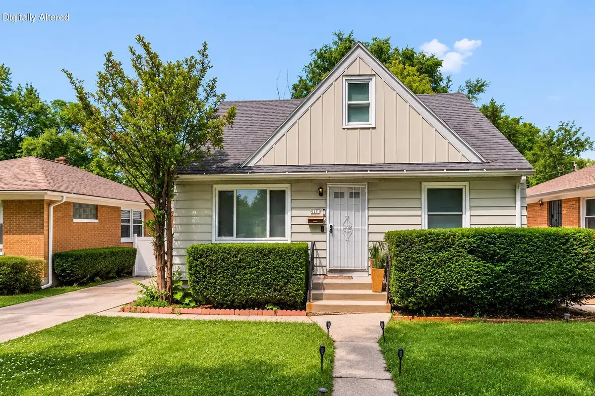 5151 N 63rd St, Milwaukee, WI 53218 - #1