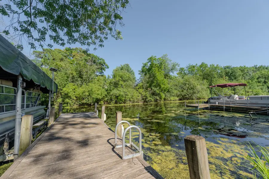 2712 Nagawicka Ave, Delafield, WI 53018 - #2