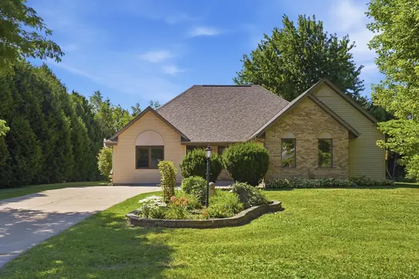 N114W19759 Woodberry Pass, Germantown, WI 53022