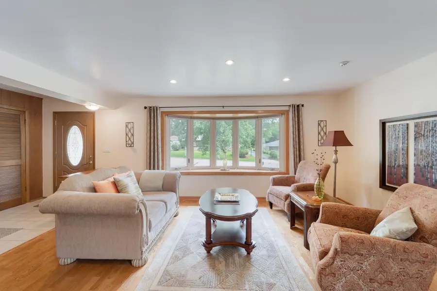 4109 W Hemlock St, Milwaukee, WI 53209 - #2