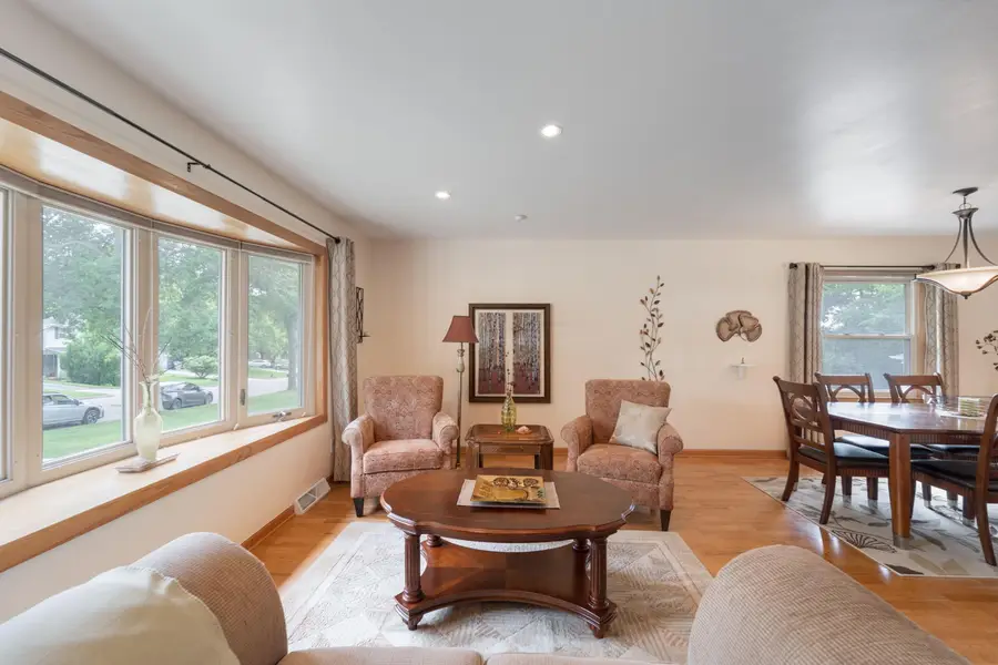 4109 W Hemlock St, Milwaukee, WI 53209 - #3