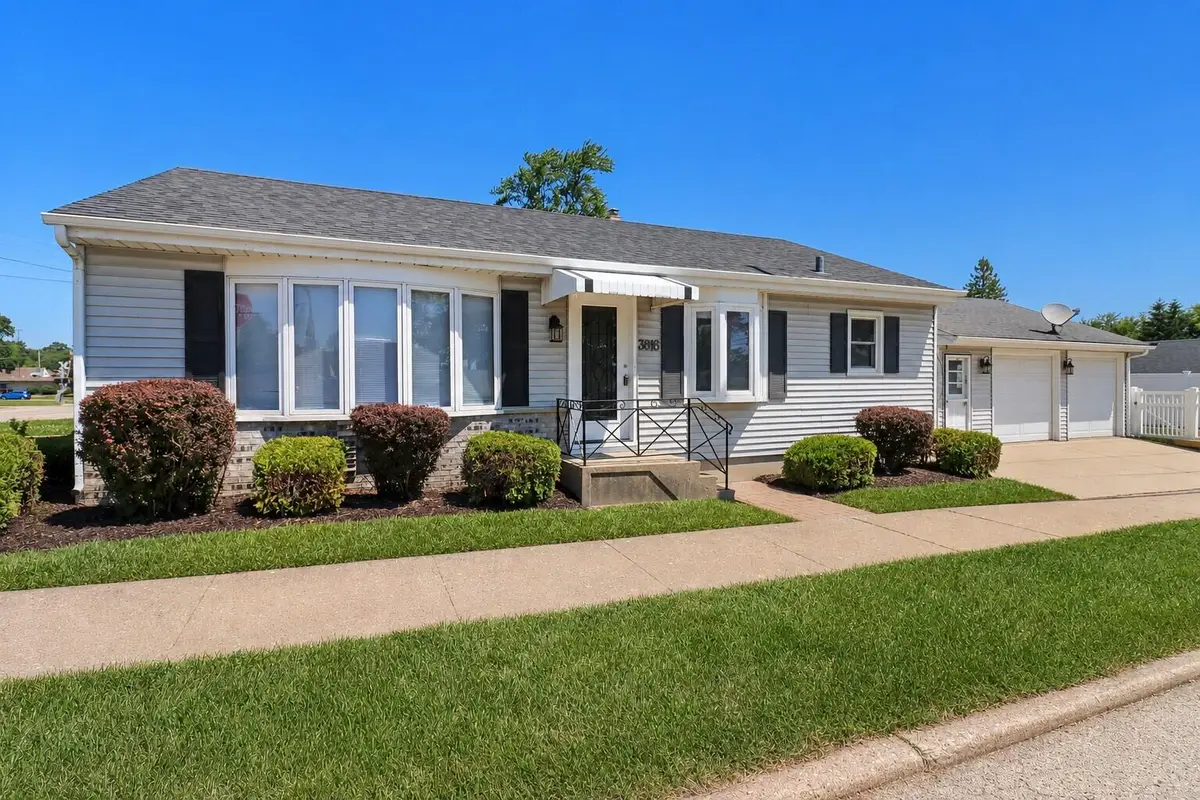 3818 68th St, Kenosha, WI 53142 - #1