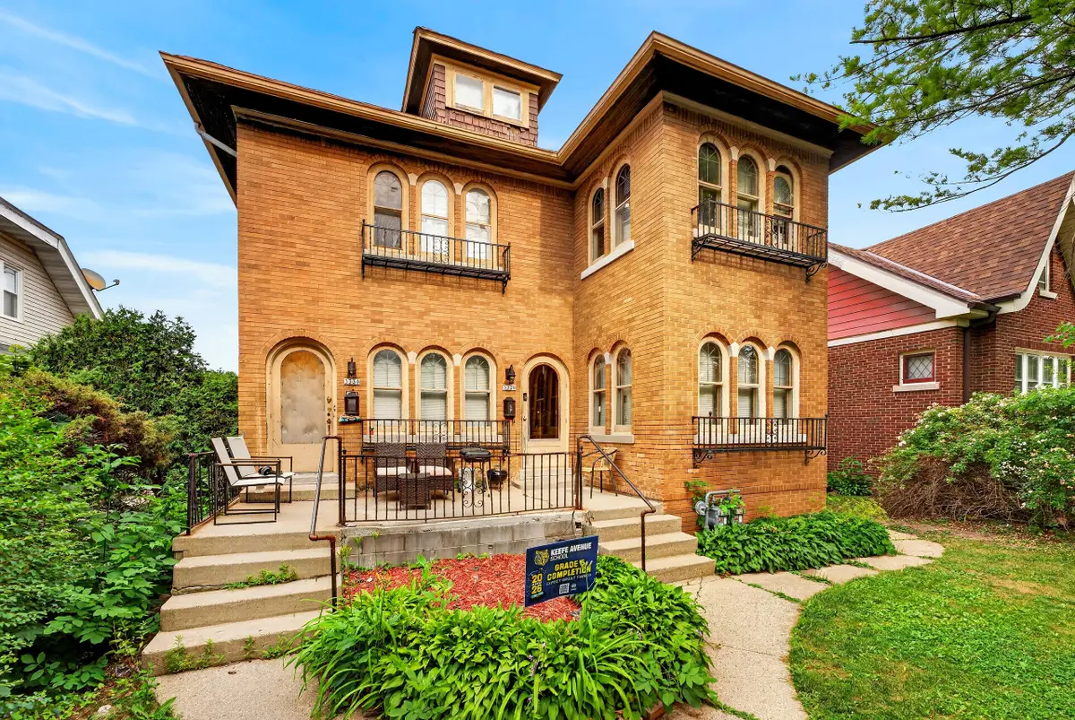 3328 N 44th St, Milwaukee, WI 53216 - #1