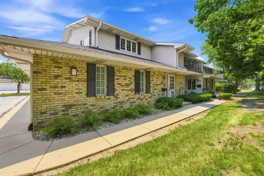 3018 86th St, Kenosha, WI 53142 - #2