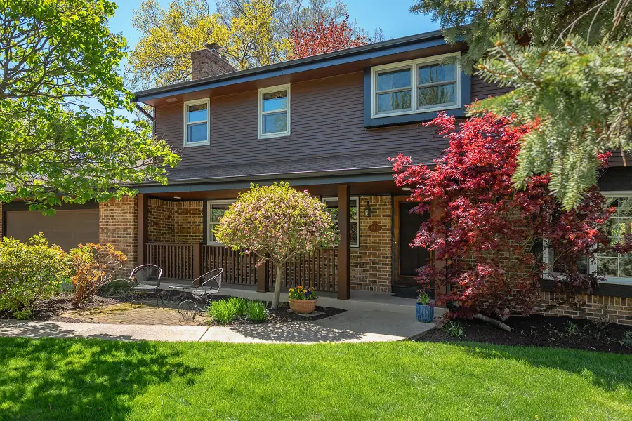 6411 N Bittersweet Ln, Glendale, WI 53217 - #2