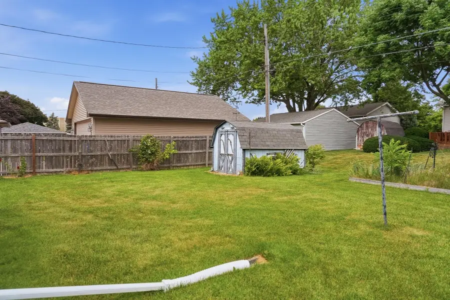 1542 W Iona Ter, Milwaukee, WI 53221 - #2
