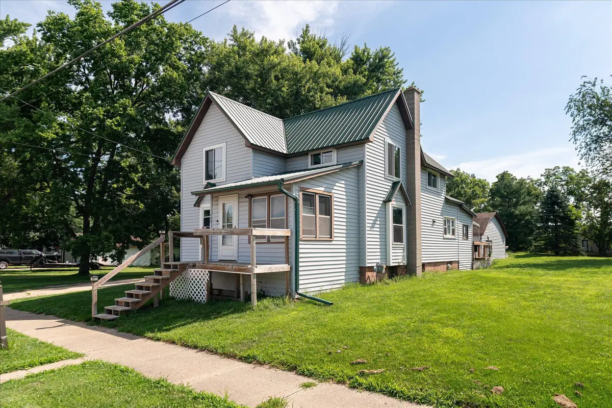 733 Long Ct, Sparta, WI 54656 - #1