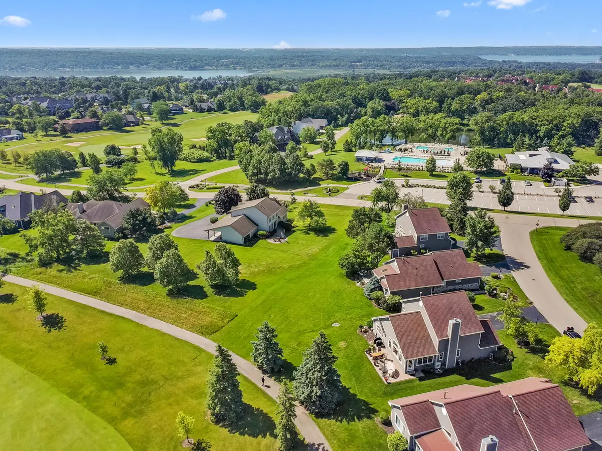 1813 Golfview Dr, Lake Geneva, WI 53147 - #1